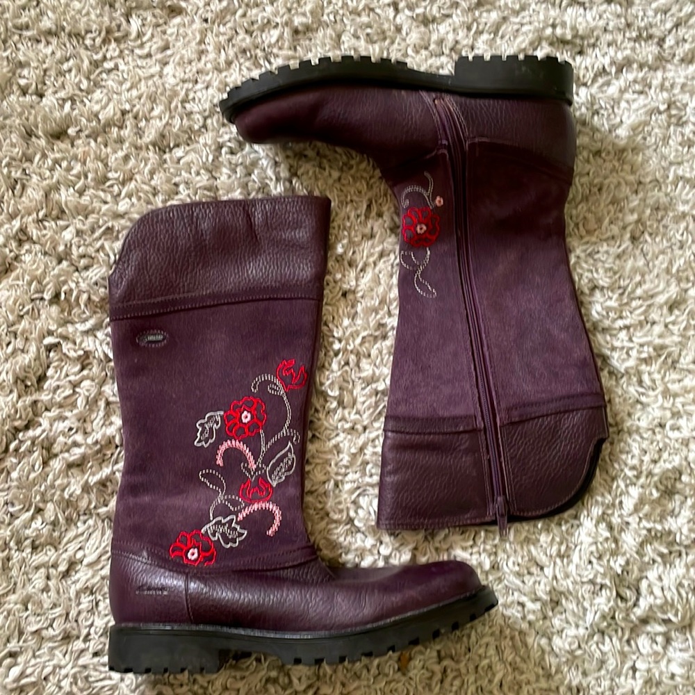 Clarks Plum Leather Riding Boots w/Gortex, Size 3.5